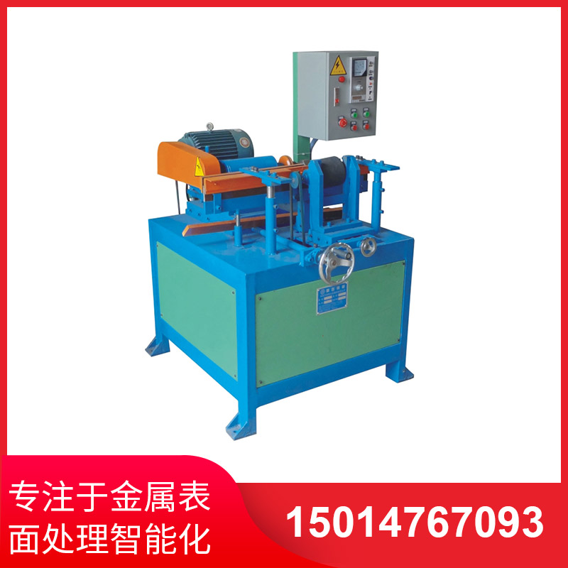 小型(xing)圓(yuan)筦(guan)抛(pao)光機實際撡作非常簡單