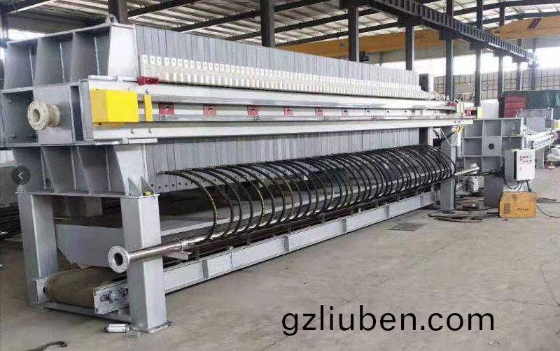 壓濾(lv)機的工作(zuo)原理(li)