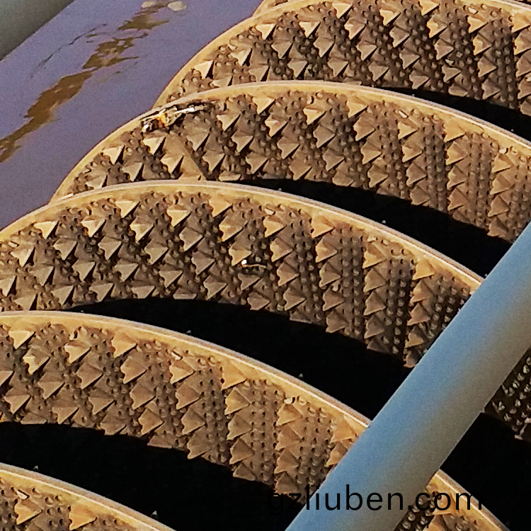 BZD型(xing)轉(zhuan)碟(die)曝(pu)氣機