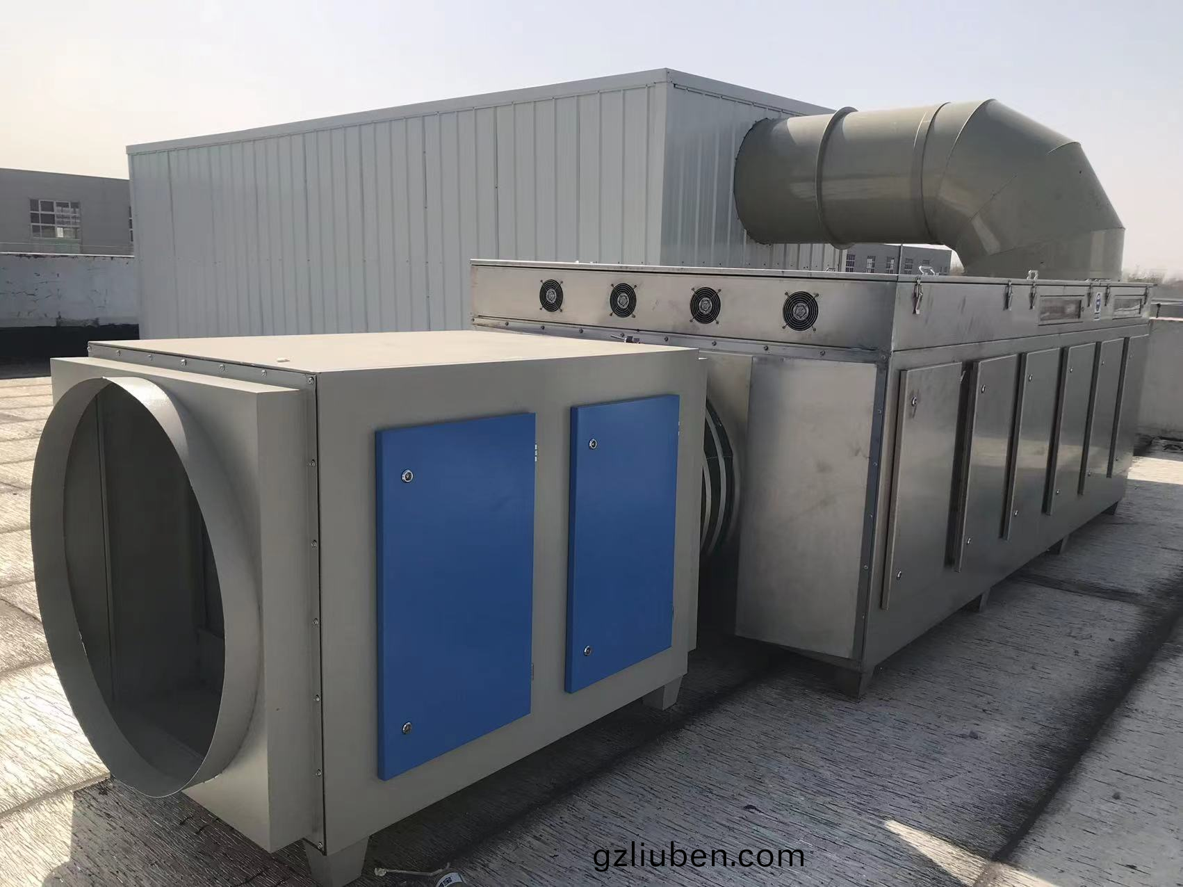 光(guang)氧(yang)活(huo)性炭(tan)一(yi)體機