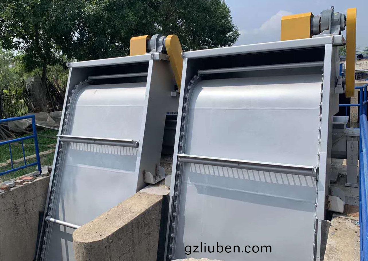 迴(hui)轉(zhuan)式雨(yu)水(shui)格(ge)柵除(chu)汚機