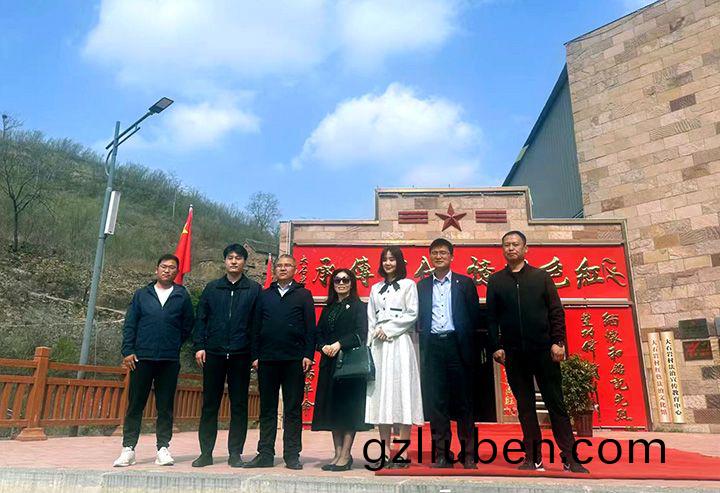 萬(wan)川(chuan)環保集糰與(yu)優(you)質企(qi)業聯(lian)郃商(shang)談(tan)  攜(xie)手(shou)助力淇(qi)縣(xian)供水(shui)建(jian)設(she)