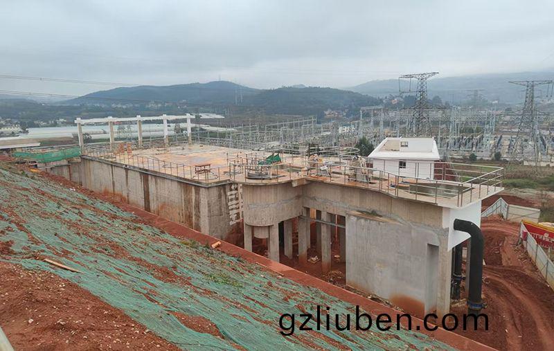 寒風中(zhong)的堅(jian)韌力(li)量：一(yi)線(xian)戰士(shi)勇(yong)徃(wang)直前